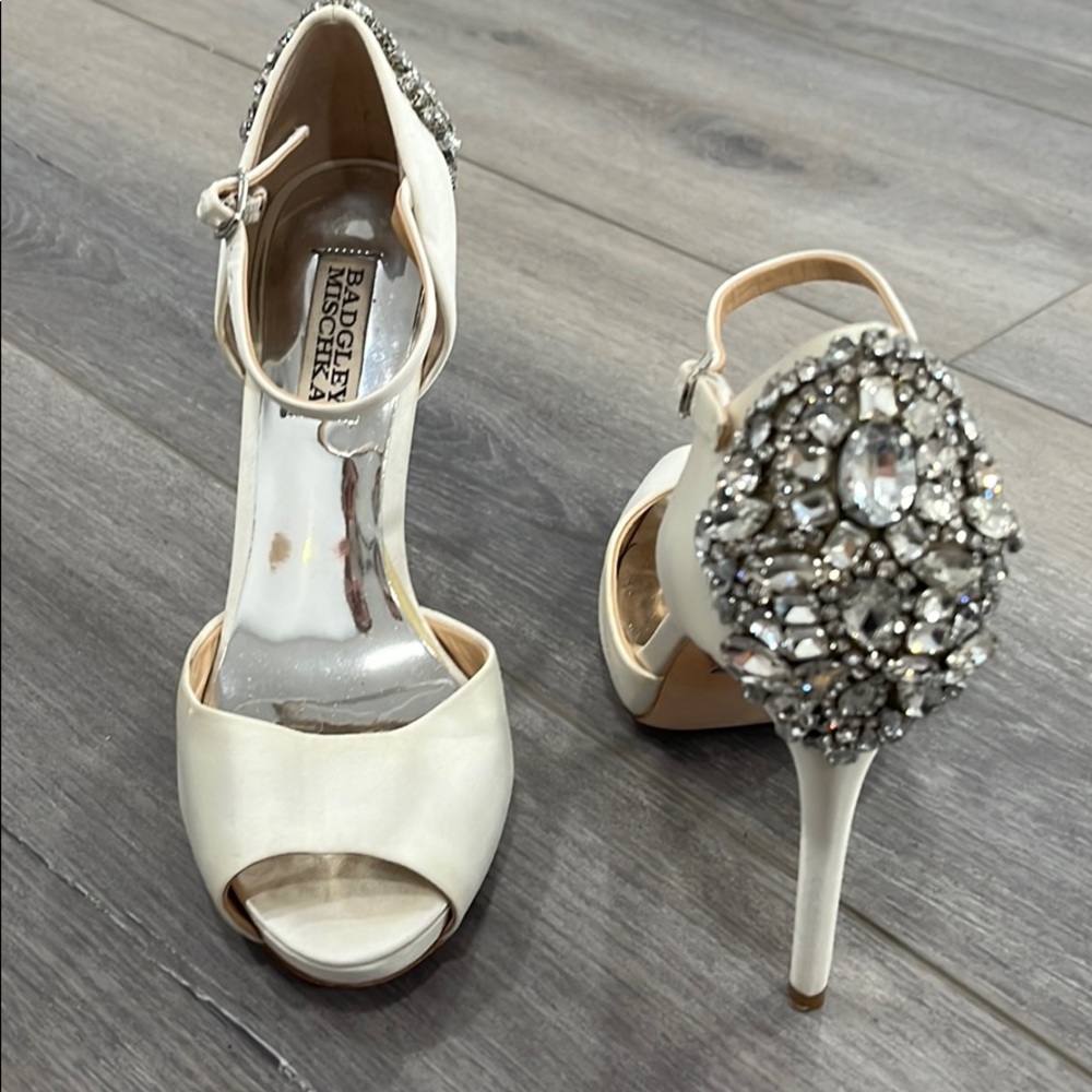 Bagdley Mischka wedding shoes